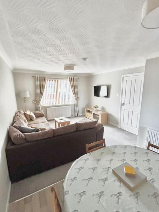 Cosy At Camden, Entire Bungalow Evanton Экстерьер фото
